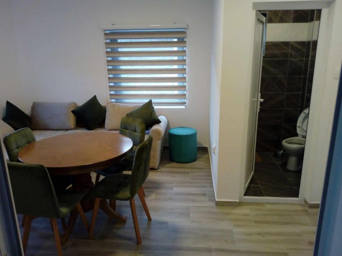 Std Cvetkovic Bed & Breakfast Crni Vrh Exterior foto